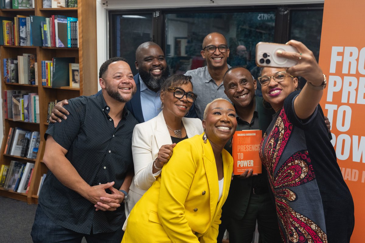 rashadrobinson's tweet photo. And thank you to all of the people I love who came to the event — movement folks I’ve built with throughout the years, family who surprised me, and new friends I’ve never met. https://t.co/OsVHpv8hgY