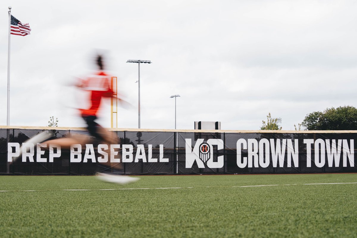 PrepBaseballNE's tweet photo. Gettin’ down in Crown Town 👑

#CentralSSrG || @prepbaseball https://t.co/vkDNbwk90H