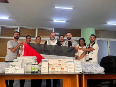 5deseptiembrecu's tweet photo. #DeCuba 🇨🇺 || Cuando el dolor de #Palestina abraza la resistencia de #Cuba (+Fotos) https://t.co/58QV68BrHX https://t.co/XVGWjahhhb