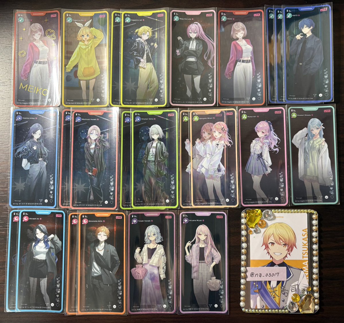 na_03017's tweet photo. 【交換】プロセカ メモステ ノーマル 箔押し

譲 : リン レン ルカ MEIKO KAITO 一歌 穂波  志歩 みのり 遥 愛莉 雫 杏 彰人 冬弥 えむ 寧々 奏 瑞希
求 : 画像3.4ノーマル 司 類 (赤線各1 > 青線♾)

ご不快でなければ一部比率違い、大⇔小の交換可

郵送のみ

お気軽にお声掛けください🙇‍♀️ https://t.co/ym9YJA4YmT