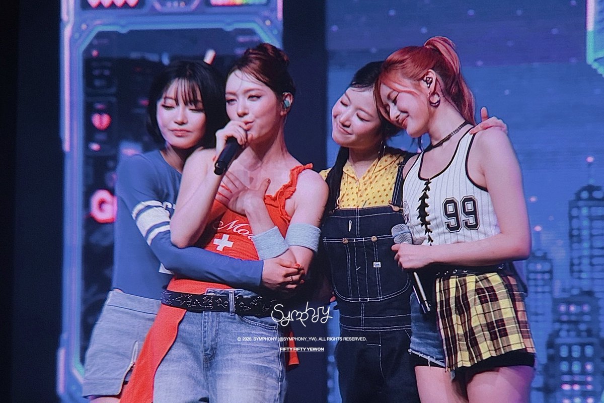 symphony_yw's tweet photo. 260801💛
#FIFTYFIFTY #피프티피프티 #예원 #YEWON https://t.co/OLPpuGQU1R