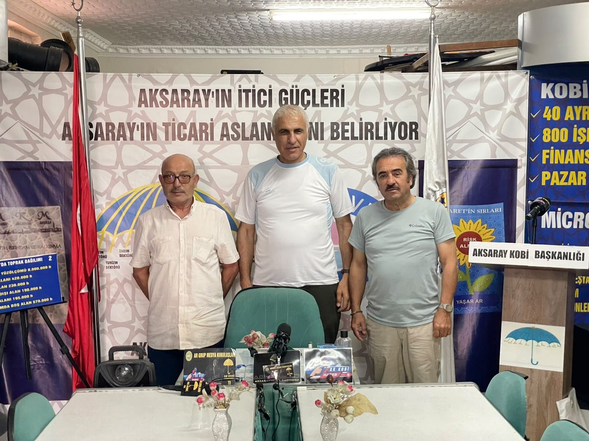 yasarar68's tweet photo. Bu gün Kobi başkanlığımız'ın yeni yerine hayırlı olsuna gelen, Esbey özel güvenlik , Denetim şube müdürü, kıymetli insan Bayram Akkaş bey ' teşekkür ederiz.

Her şey AKSARAY için

                    Kobi Başkanlığı https://t.co/u6Jrtcrg7s