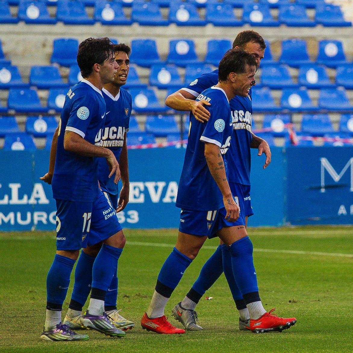 UCAMMurciaCF's tweet photo. ⌚️ 42’ |1️⃣0️⃣ ¡G⚽️⚽️⚽️⚽️⚽️⚽️⚽️⚽️⚽️⚽️⚽️⚽️⚽️⚽️⚽️⚽️⚽️⚽️��️⚽️L!

Disparo ajustado de 🐂 @DaniAquino_10 desde fuera del área para hacer el primero.

🏟️ Estadio Heredia 21 La Condomina.

#UCAMMurciaHércules | Pretemporada 2026/27 https://t.co/xDpciWQczn