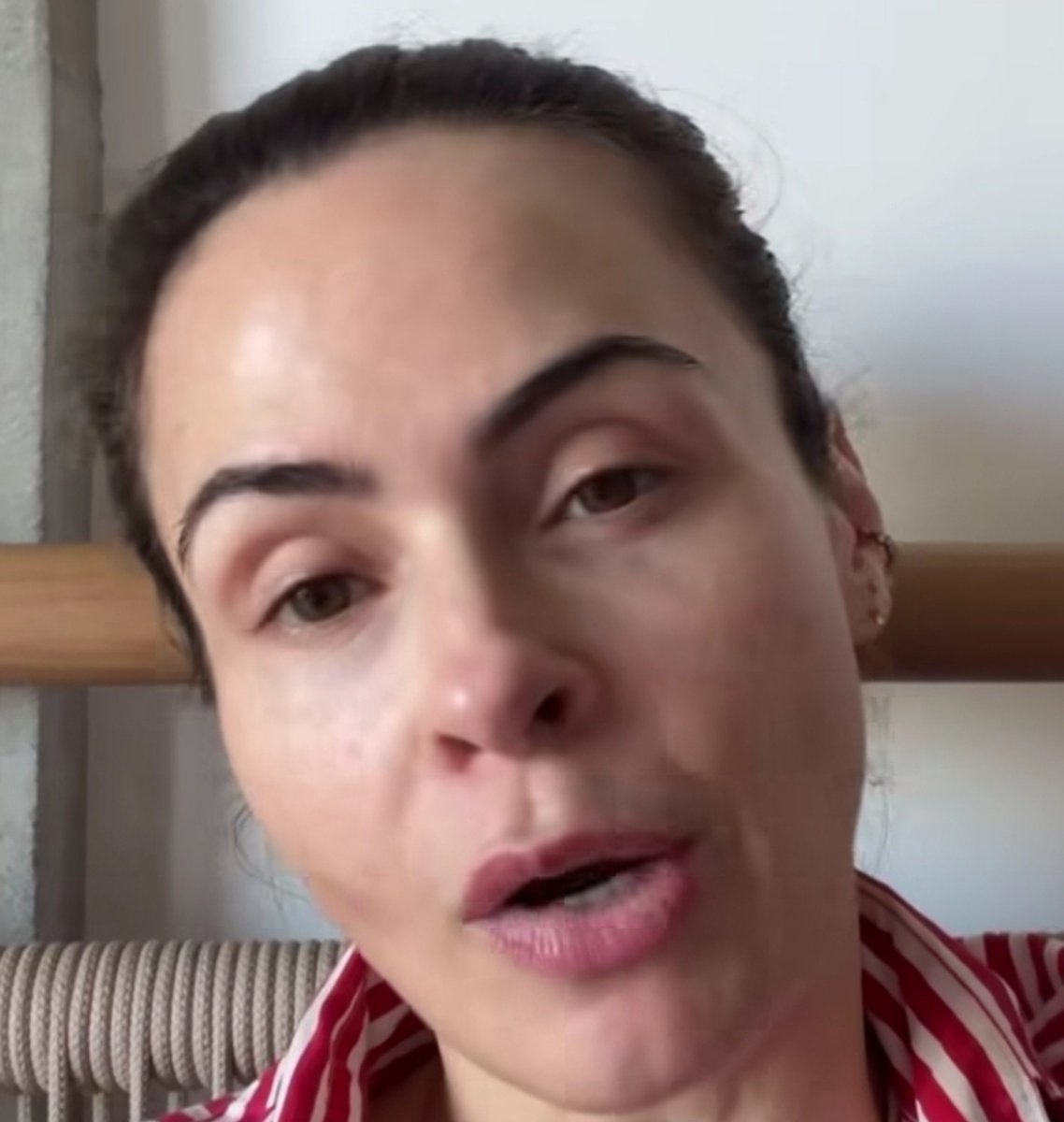 C4lcinhaDeRenda's tweet photo. Como ser uma ativista por engajamento. Nas redes sociais defende a minoria, no off, sai com um cara do MBL que tem amizade com pessoas de caráter super duvidoso. A hipocrisia reina e têm bestas que ainda acreditam nessa "mulherzinha". Ana Paula, vc continua sendo uma piada. https://t.co/Ji6ISulGzQ