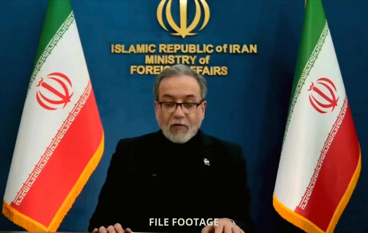__2001um's tweet photo. 🚨速報

🇺🇸🇮🇷 イラン、フーシ派にバブ・エル・マンデブ海峡封鎖を要請

もし米国がイランのエネルギー施設を攻撃すれば、実行する可能性あり

そうなれば、世界の石油供給の25%以上が危険にさらされるかも

トランプ大統領はすでに週末の攻撃を命令済み

マーケットにはかなり悪影響か https://t.co/FyPkUNW49J