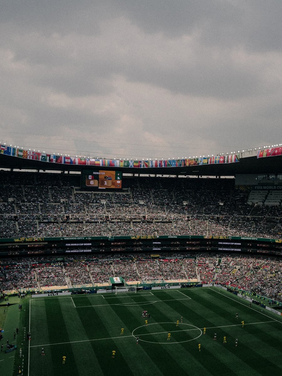 fifaworldcup_es's tweet photo. Demasiada historia para una sola imagen. 🏟️📸

#CopaMundialFIFA https://t.co/aqmUrs5NR7