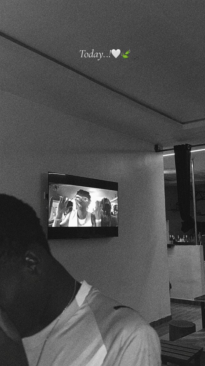 BigBernardCFC's tweet photo. Random Friday Night ♣️ https://t.co/Df4EdnDHWp