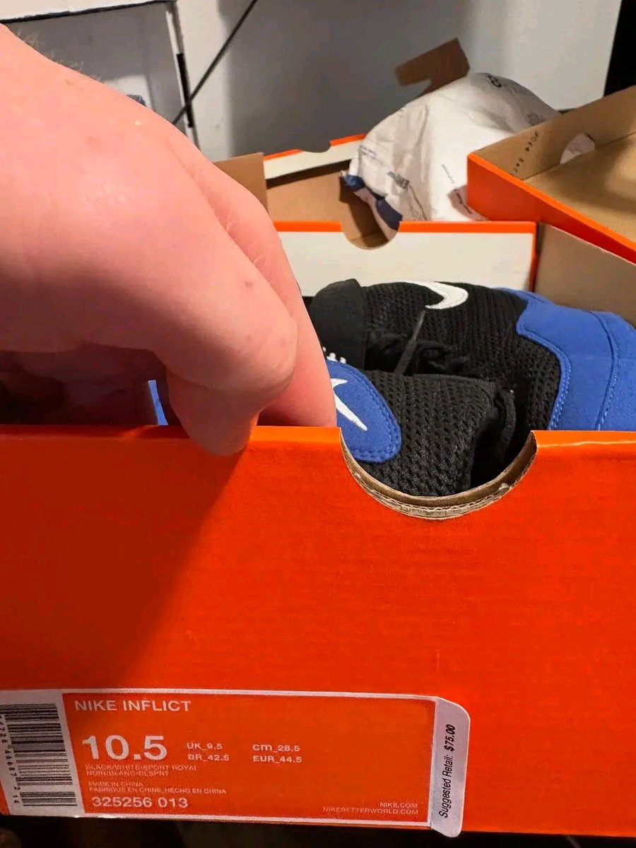 jackwillia7057's tweet photo. BNIB ROYAL BLUE OG INFLICTS 3s
Available in many size $265 each https://t.co/devalw4VAr