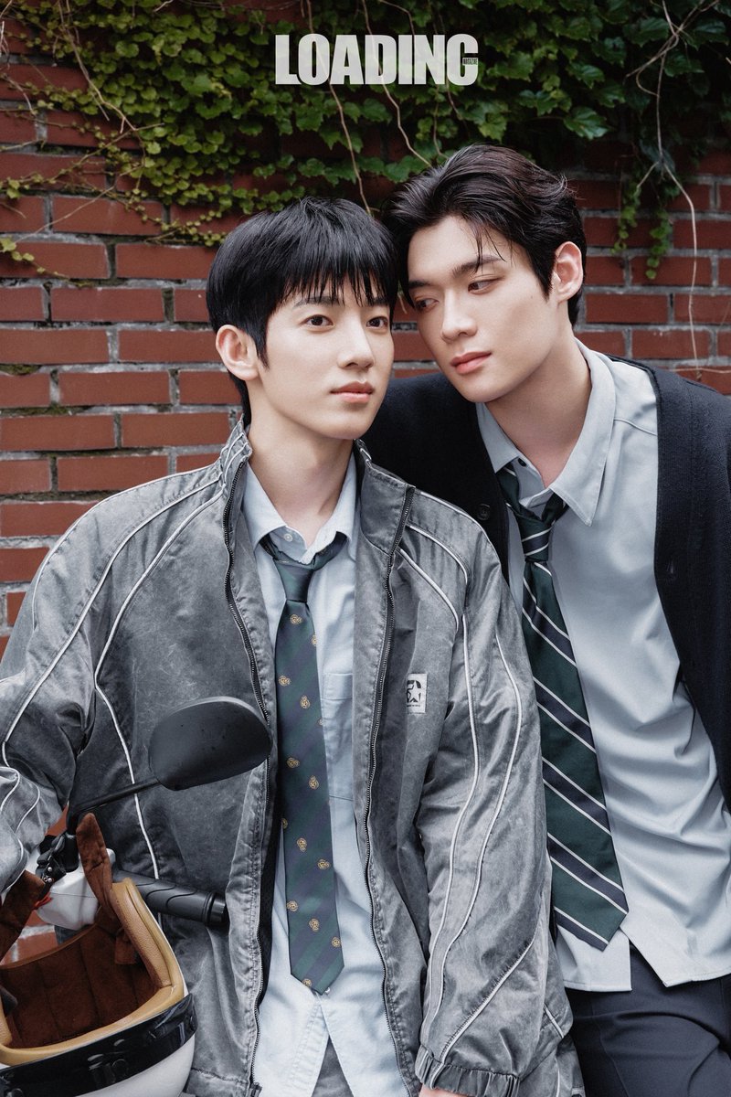 sojuboyslove's tweet photo. ✨ Elegância e sintonia de sobra! Park Si Woo e Kim Yoon Sik, estrelas do BL coreano #TheProsecutorsProposal, estão belíssimos em ensaio para a LOADING Magazine.
#검사실의제안 #LOADINGMAGAZINE https://t.co/B0OUrubXCB