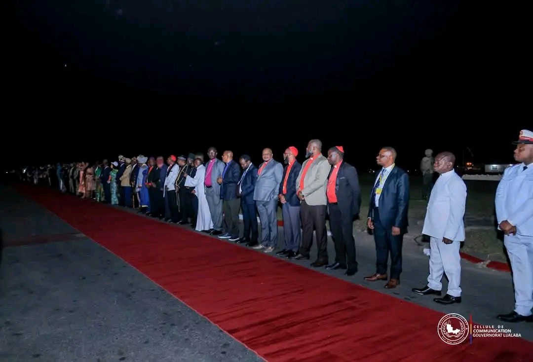 DonatLex51649's tweet photo. Le Président de la République, @fatshi13 , a été accueilli à Lubumbashi par les Gouverneurs du Grand Katanga @kazembeshula , dont la Gouverneure du Lualaba @FifiMasukaSaini , accompagnée d’une importante délégation de son gouvernement, de collaborateurs et de militants. Cette mobilisation témoigne du soutien au Chef de l’État et de l’engagement à poursuivre les efforts en faveur de la paix, de la sécurité et du développement. Cette itinérance présidentielle vise également à rapprocher davantage les institutions des réalités des provinces et à accompagner les projets de développement, dans un esprit d’unité nationale.
#Fidec #rdc