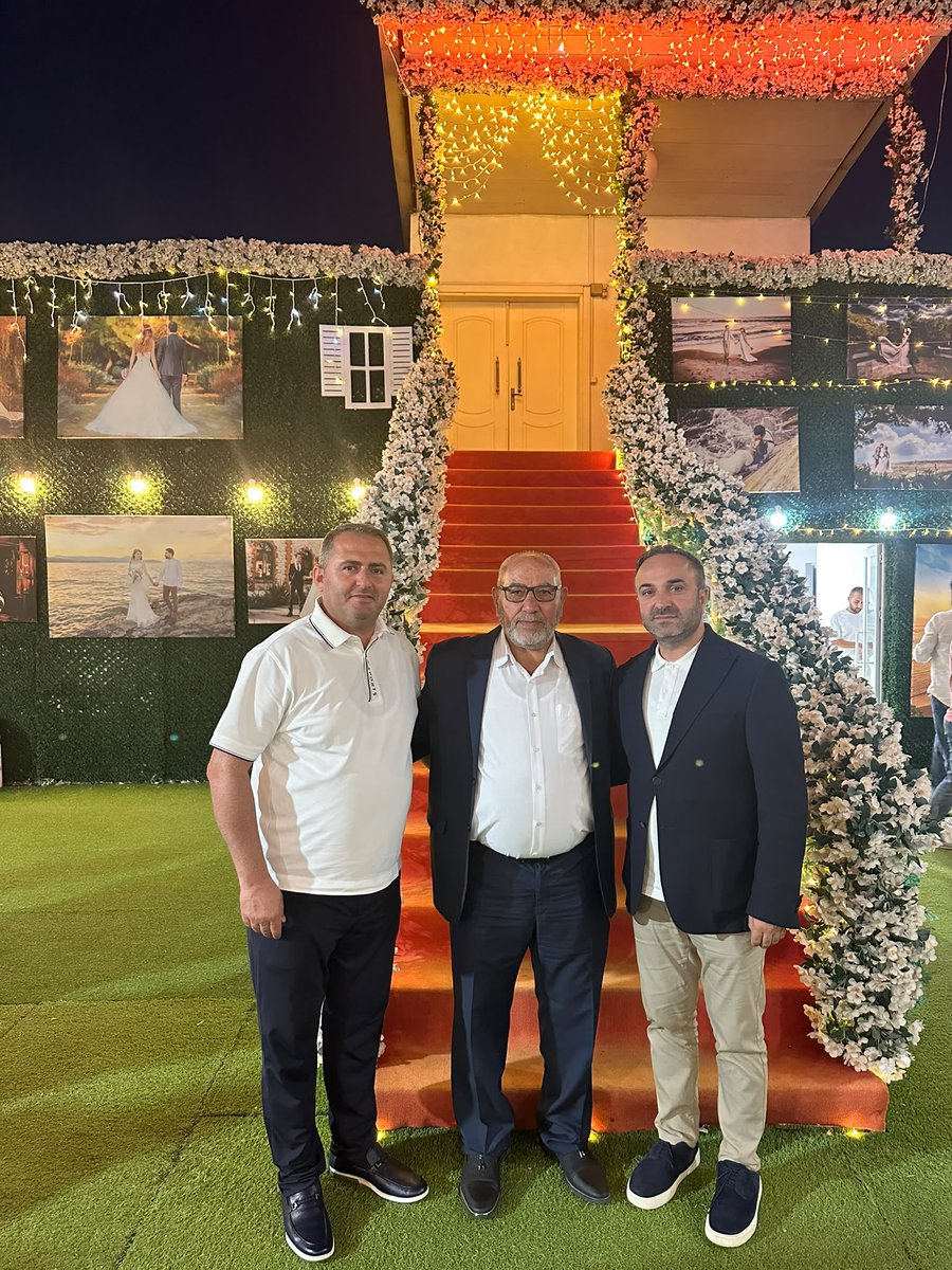 AkPartiErenler's tweet photo. Havvanur ve Metehan çiftinin düğün cemiyetine katılarak mutluluklarına ortak olduk.

Akar ve Talaş ailelerine hayırlı olsun dileklerimizi iletiyor,çiftimize bir ömür boyu mutluluklar diliyoruz. https://t.co/QKd2u2HdXx