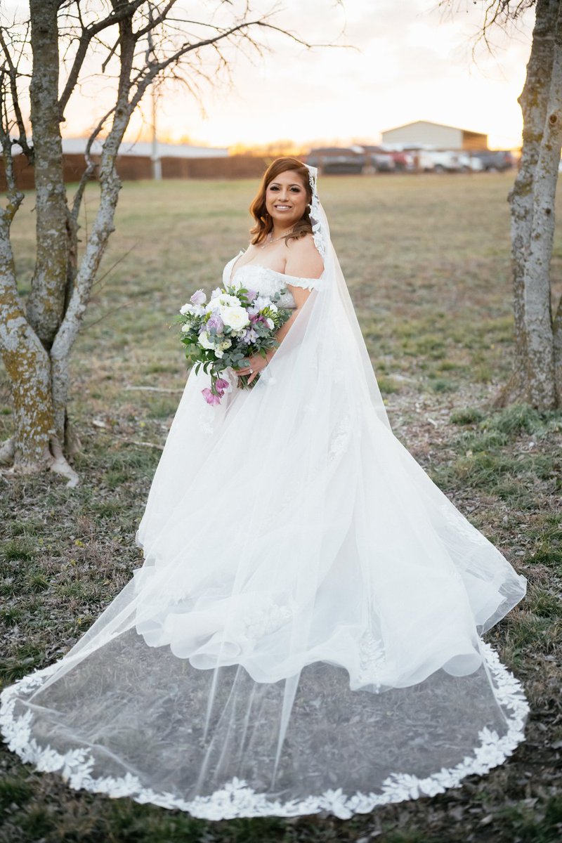 pixiewed's tweet photo. In a world of choices, choosing each other feels like coming home. Love is the promise to keep choosing that home every single day.

#HoustonWeddings #AustinBrides #DallasLove #pixiewed https://t.co/1OKc95YHC6