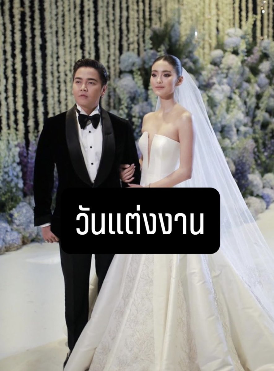 YIBOLEO_85's tweet photo. ไม่แปลก แต่ผช.ส่วนใหญ่จะไม่มั่นใจในตัวเองถ้าผู้หญิงสูงกว่า พยายามให้ผญ.ลดความสูงเพื่อตัวเอง ยกตัวอย่างเช่น โยเกิร์ต-พีเค  วันแต่งงานต้องเอนตัวไปด้านหลังให้ส่วนสูงลดลง แต่วันหย่าคือสูงได้สูง ใครเตี้ยช่างมัน 😏 https://t.co/kScqedvHMD