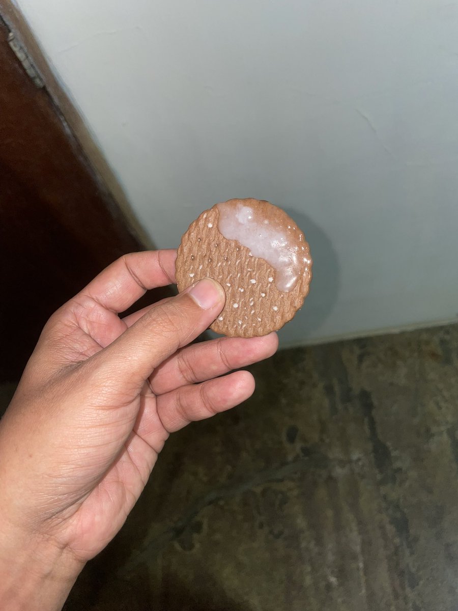 machoactivox's tweet photo. Quien quiere galletas con cremita para merendar? 🍪💦 https://t.co/mknJ0o9dYu