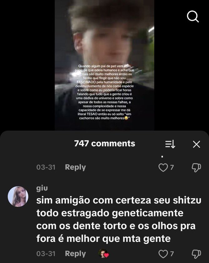 atenadesgracada's tweet photo. eu acho cômico que esse ghostface do tiktok vive pagando de intelectual e “woke” sendo que os takes que o cara dá são esses daqui https://t.co/CdxCSIbBaH