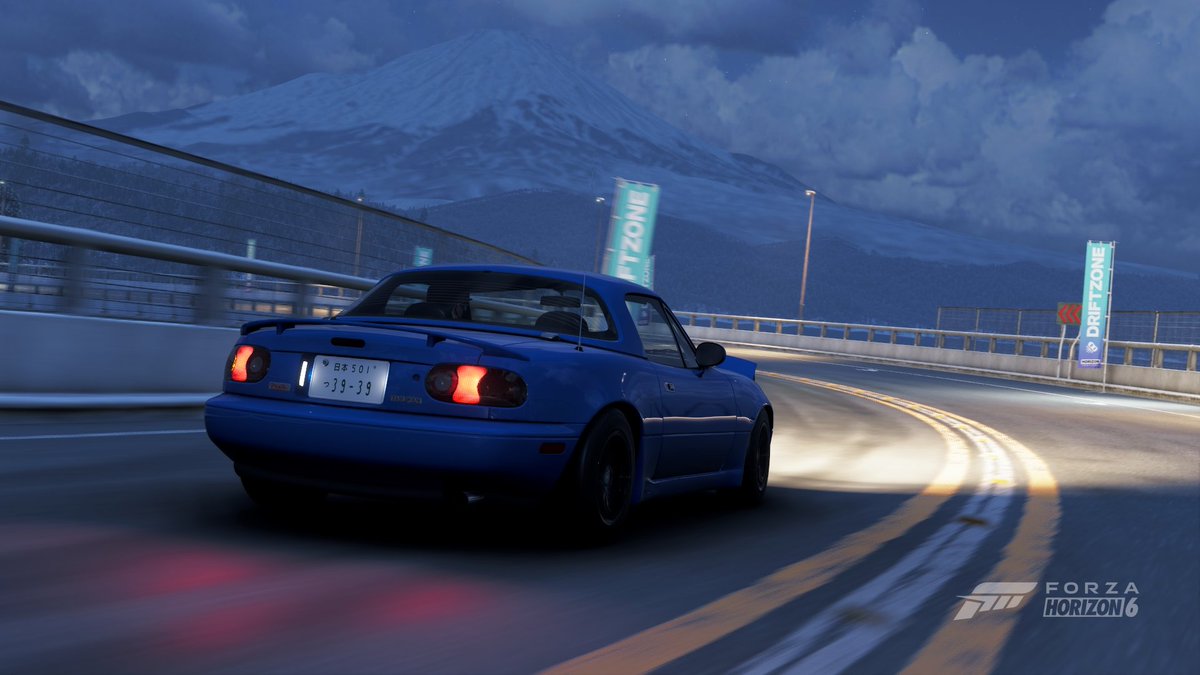 tsuta1Pbr's tweet photo. NAロードスター撮りました！
このカラーリングが好きなんよなぁ...
#ForzaHorizon6
#FH6 https://t.co/YPNwjmFu0w
