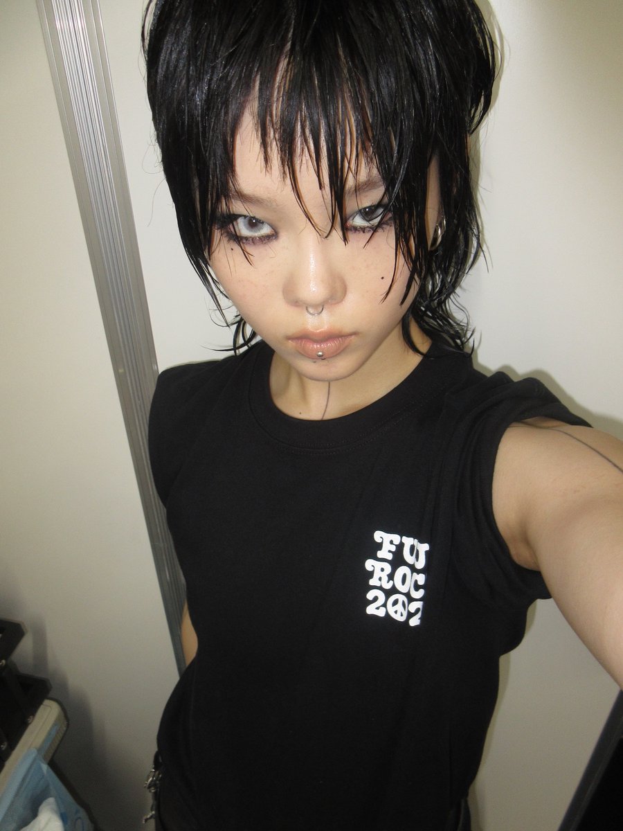 hinaconas's tweet photo. I just think that https://t.co/ZTj3BwVWX7