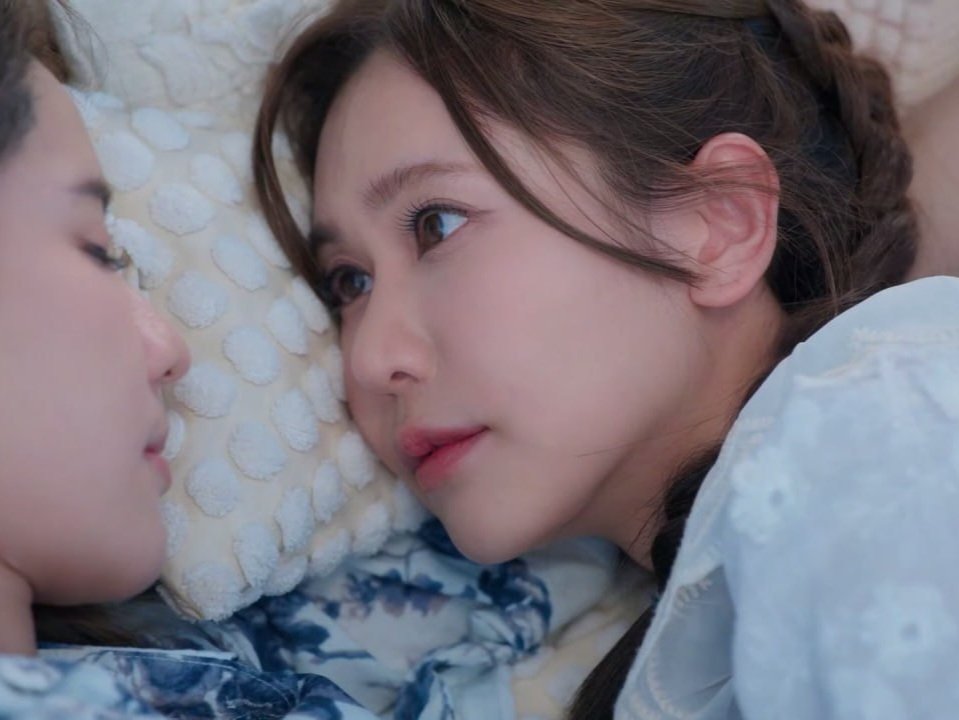 sky_aether26's tweet photo. The look of love 

THE FIRE MELTING HEART
#โซ่รักอัคนีตอนที่4 https://t.co/Z86BvhOb7r