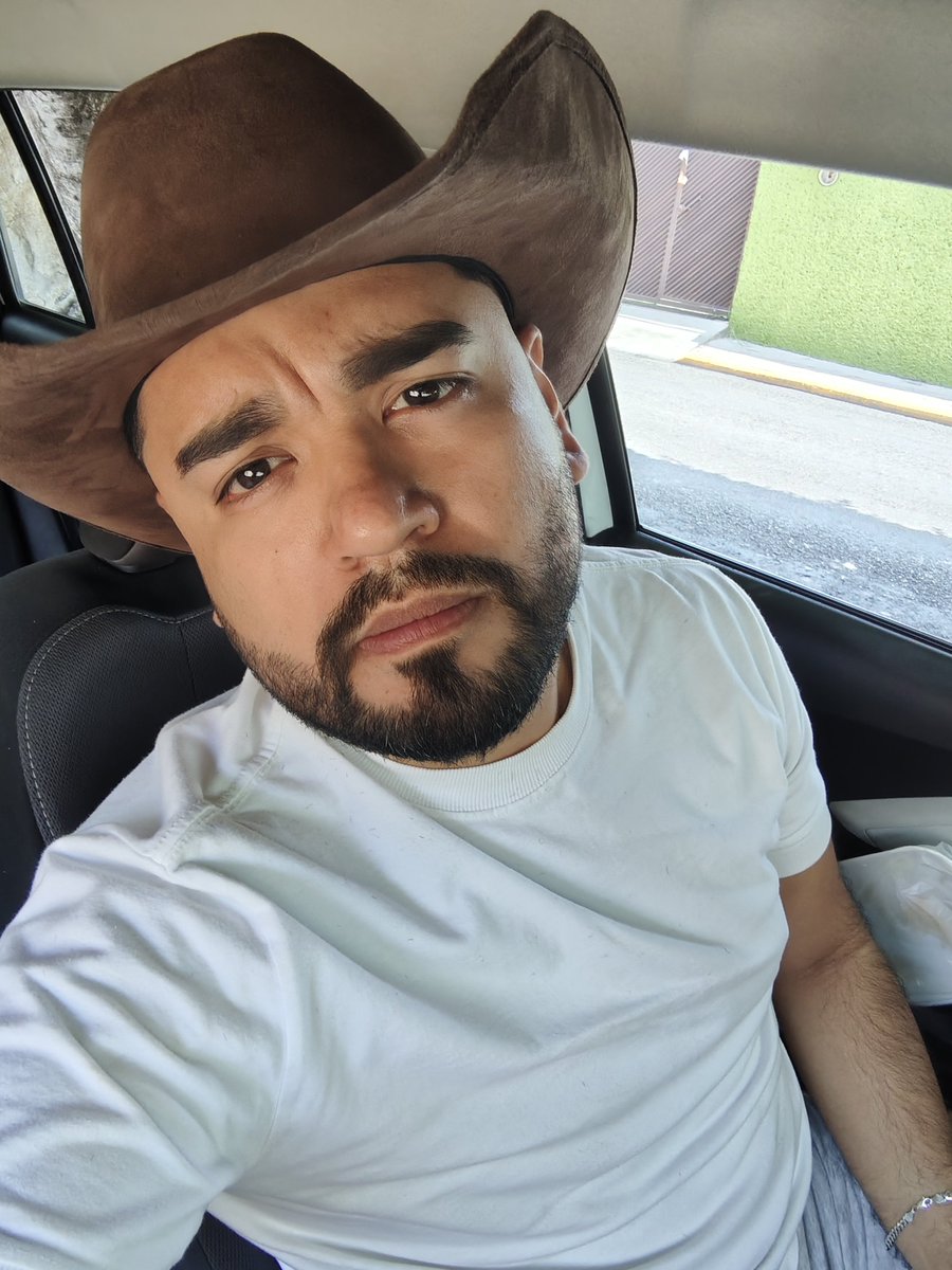 jozzafatherrera's tweet photo. Modo vaquero 🐎 https://t.co/nw8XoVFOK0