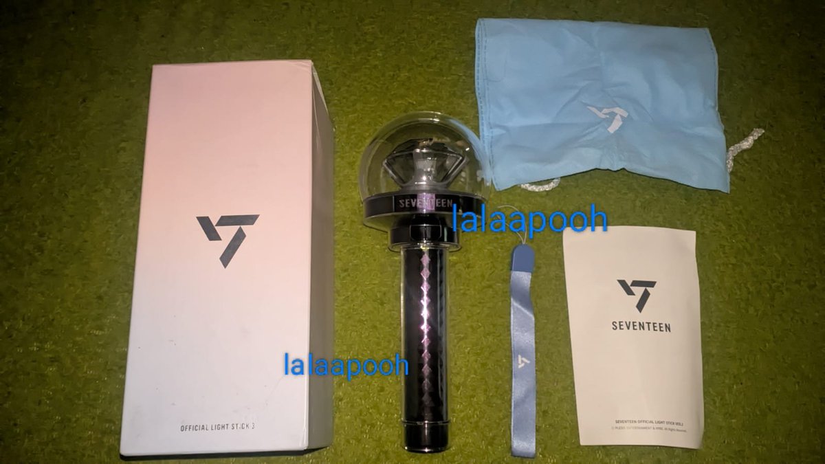 musemoonss's tweet photo. WTS LS SEVENTEEN V3 450k
✅ masih lengkap (minus dus aja robek dikit)
✅ free 3 pc svt ofc 
❌ packing + adm oren 
📍 bogor 
SPLITPAYY (BU BANGET)
#wts #svt https://t.co/ljBvVeqHfW