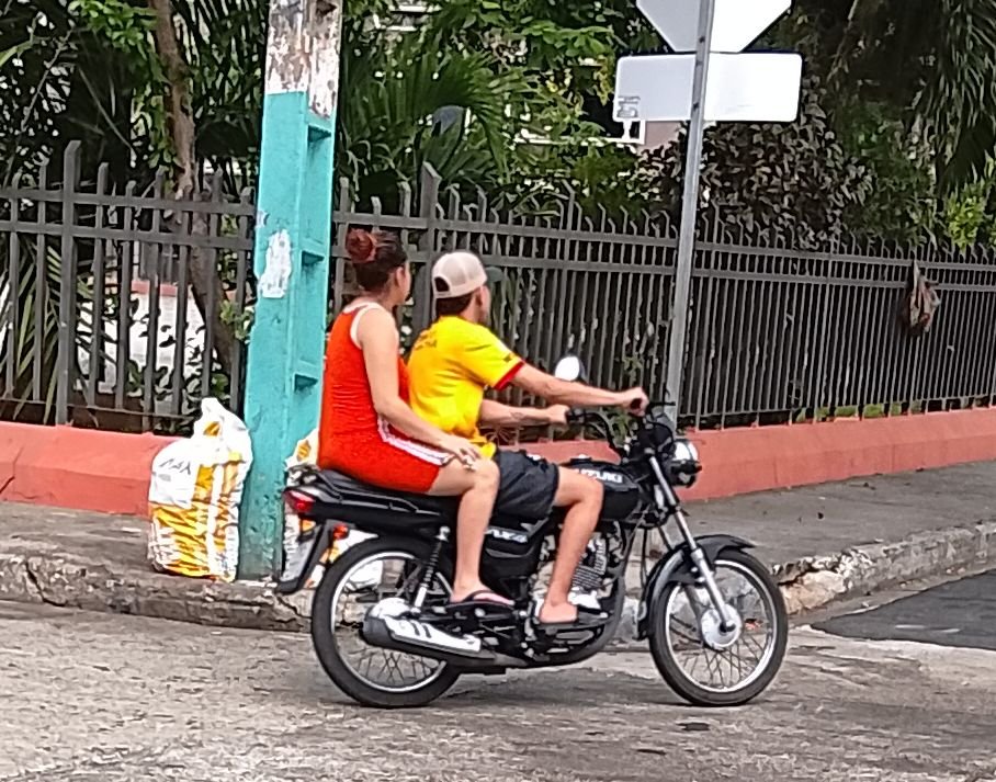 SubVives45562's tweet photo. @181Responde @alcaldiagye @taticoronelf @AlexAnchundi @181Responde 
Saludos desde mapasingue OESTE CALLE 3 Y AVE 5,salvemos vidas,no tenemos ATM y los Motociclistas circulan sin casco,porfavor... SALVEMOS VIDAS.....
01 de Agosto del 2026
S. O. S. https://t.co/Or0AhcCvty