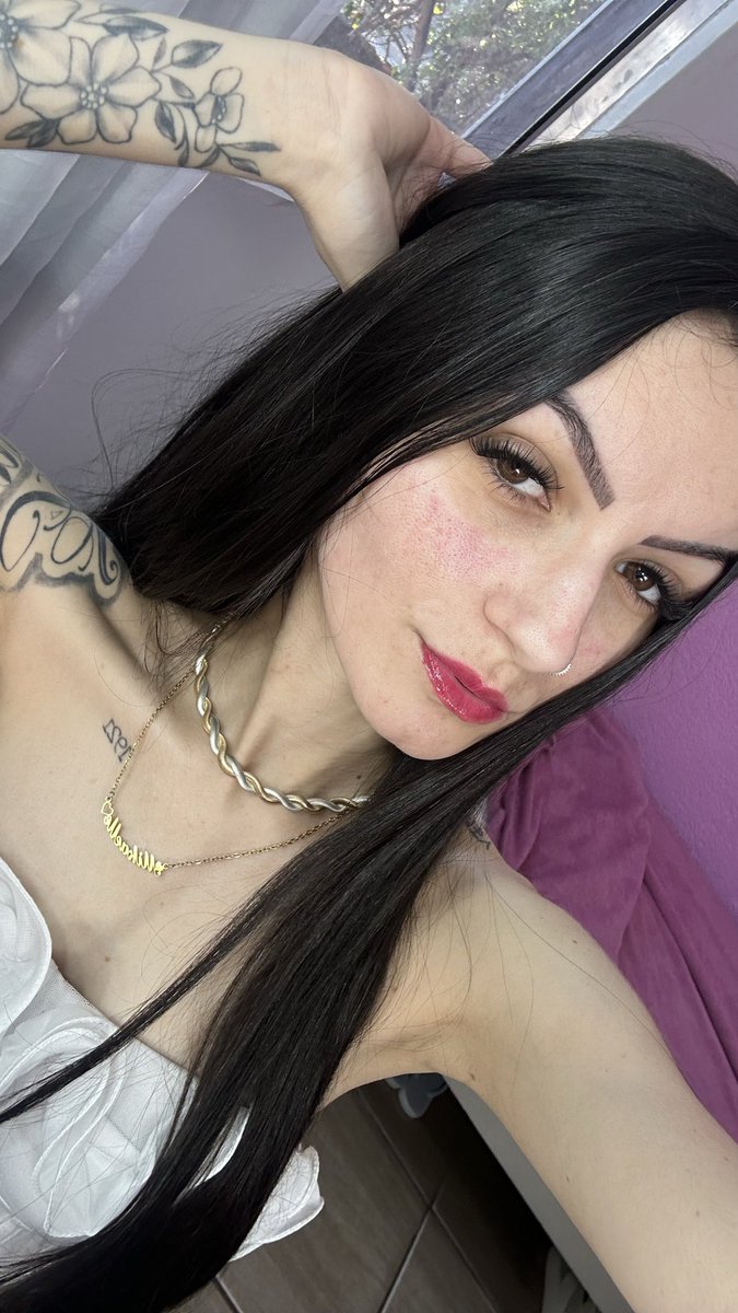 mikazcec's tweet photo. Que bebe e essa https://t.co/J9DSJg12Mm