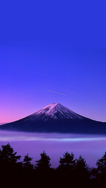 HendrikKudd4's tweet photo. 深夜の虚無感がやばい。昼休みのこと考えてたんだけど、平日は大体同期と外にご飯行くか、残業して昼ごはん抜きで、休日は家でおにぎりか、っていうルーティンなんで、特に書くことないなー。 https://t.co/zCRbBiy1JC