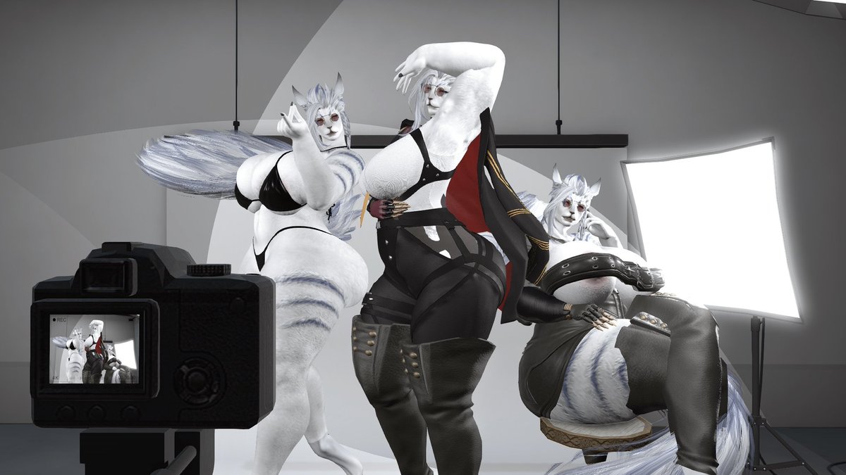 hrothmom_toria's tweet photo. "Thankfully with glamours, I can be in the same image as much as I want in whatever I want."

You may notice a difference or two in the image as well from how I previously presented myself. But we'll get to that tomorrow.

#gposensfw #gpose #Hrothgal #Hrothgar https://t.co/XB21jskkiQ
