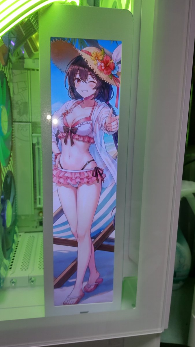 Februar_dd's tweet photo. #自作PC #YESTON
グラボのみならずマザボ、水冷クーラーも萌え系ですw
LCDにはSAKURA Sugarのイメージキャラである櫻瞳・水着のAIイラストのアニメーションを表示させてますw https://t.co/SyEnjkwko6