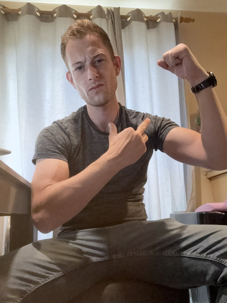 Master_Ceasar's tweet photo. Repeat after me … “I’m a dirty little brainless fuck who gives everything to Master Ceasar” 

💪🤑🤣🤴🏻🤯

#findom #drains #alpha #goon https://t.co/zXuBiu19jA
