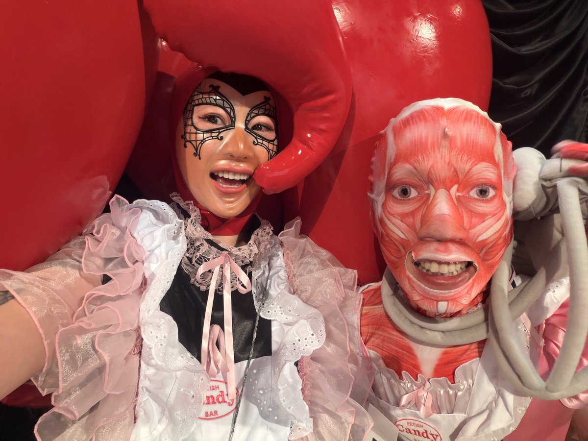 FetishBarCandy's tweet photo. デパートメントHで【Fetish Bar Candy】の宣伝をさせて頂きましたー💞
同じキネマ倶楽部ビルの2階なので、ぜひ皆さん次回8/21遊びにきてね💋
#デパH https://t.co/XnlhK4M5bg