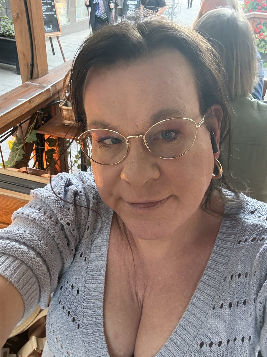JoslynR4u's tweet photo. 🌸 Soft Doll in Progress 🌸

Some people notice the curves.

Some notice the smile.

The interesting ones notice there's something I'm not telling them... 💕

✨😉🩷

#SoftDoll #DollInProgress #Mystery #PinkAesthetic #TransGirl #StayCurious https://t.co/u4THXmRVcZ