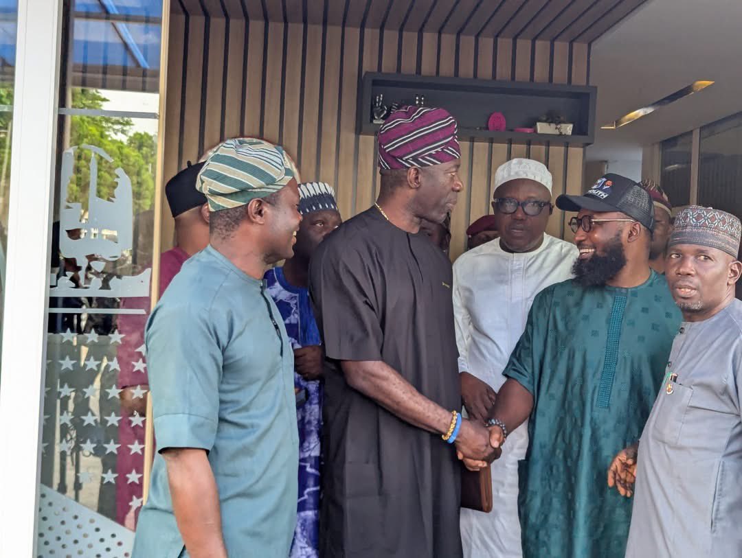 Hon_Jesugbemi's tweet photo. The Oyo State Coordinator of the APM 2027 Presidential Campaign and Director-General of the party’s Oyo State Governorship Campaign Council, Dr. Nureni Aderemi Adeniran with the APM Gubernatorial candidate, Bimbo Adekanmbi after the inauguration of the council by Governor Seyi Makinde today.