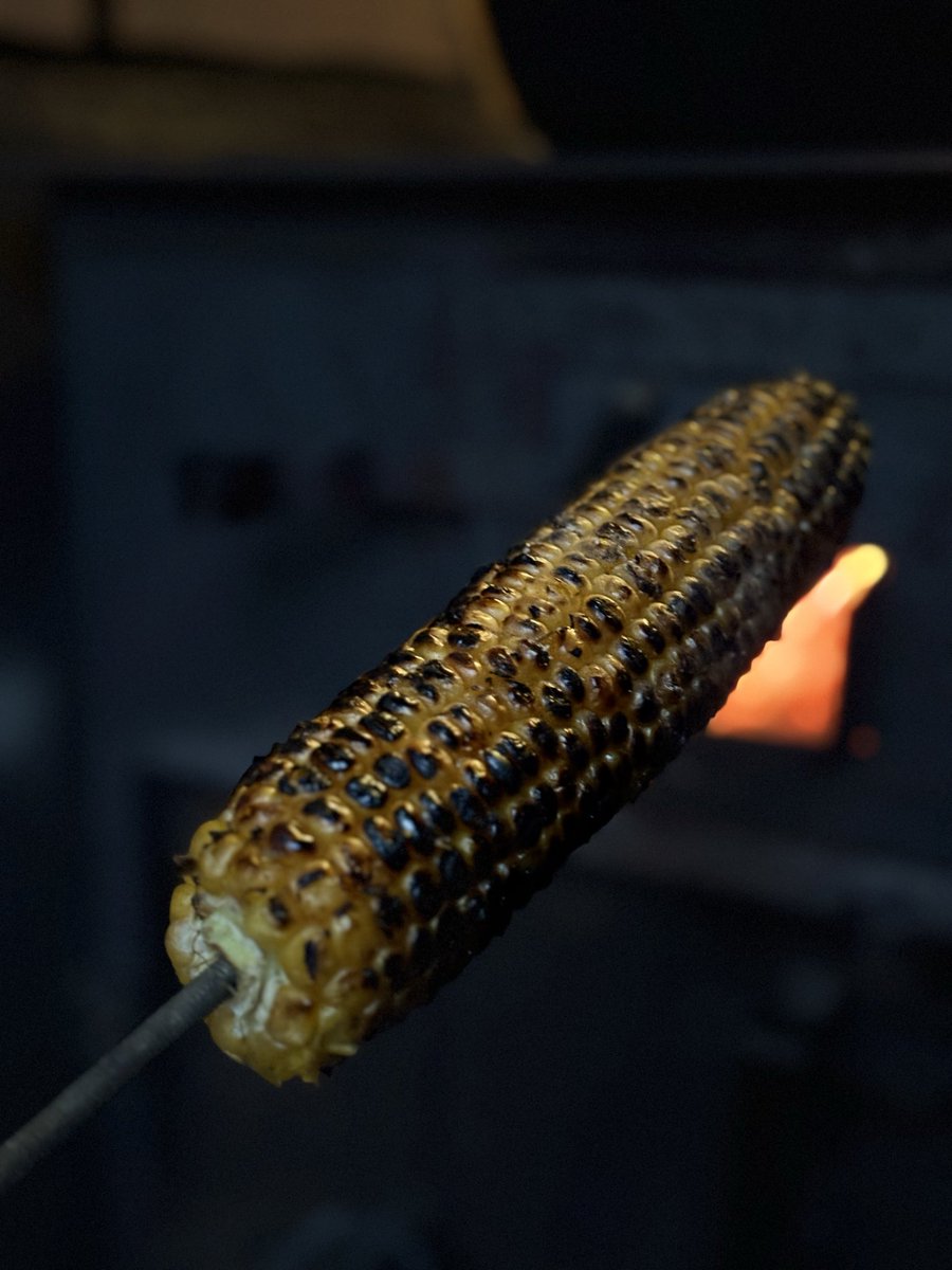 karabey053's tweet photo. Mısır ikna oldu 🌽 
#oldugece https://t.co/IbP1LnaW30