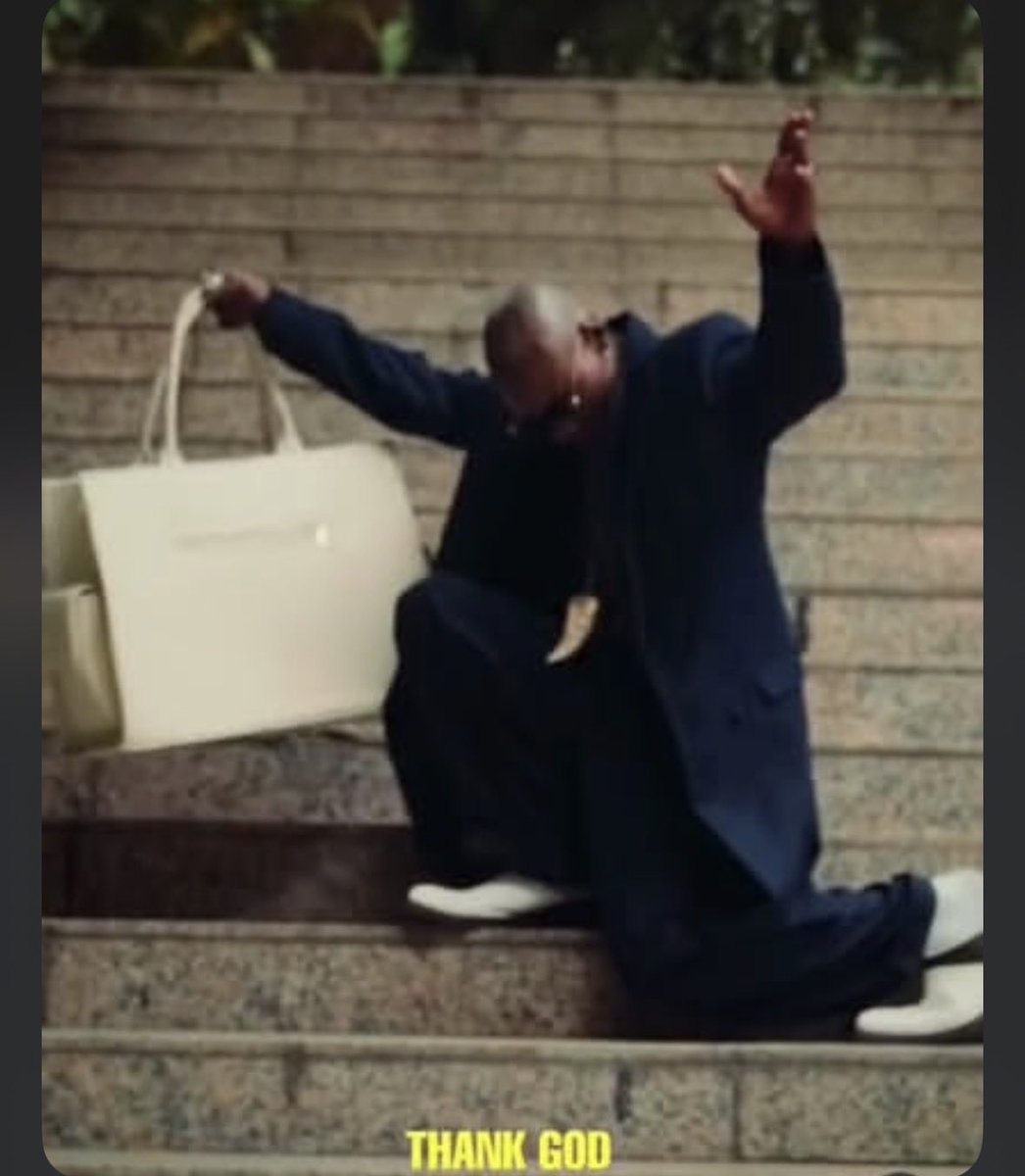 QuanPluto's tweet photo. If anybody rescue me thank God 🤲 https://t.co/sGKsksUGxB