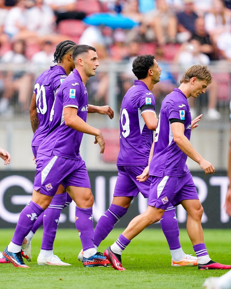 mikepunk1977's tweet photo. At least Real Madrid didn't win. #ForzaViola 💜⚜️ https://t.co/PII8v96vAa