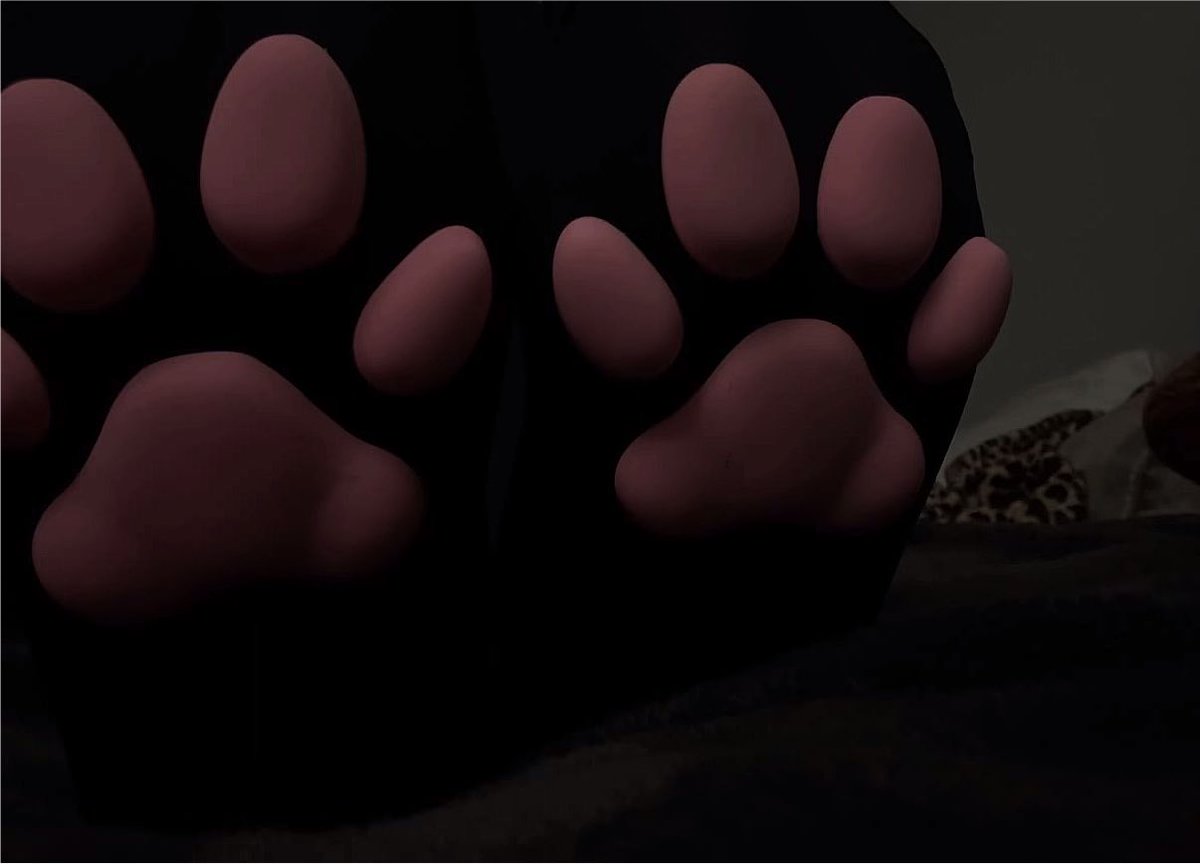 Victoria__408's tweet photo. back in business baby 🐈‍⬛🌀
#latina #nsfw #nsfwtwtًً #wataa #OF #pawsocks #selling https://t.co/V11Bo56vBT