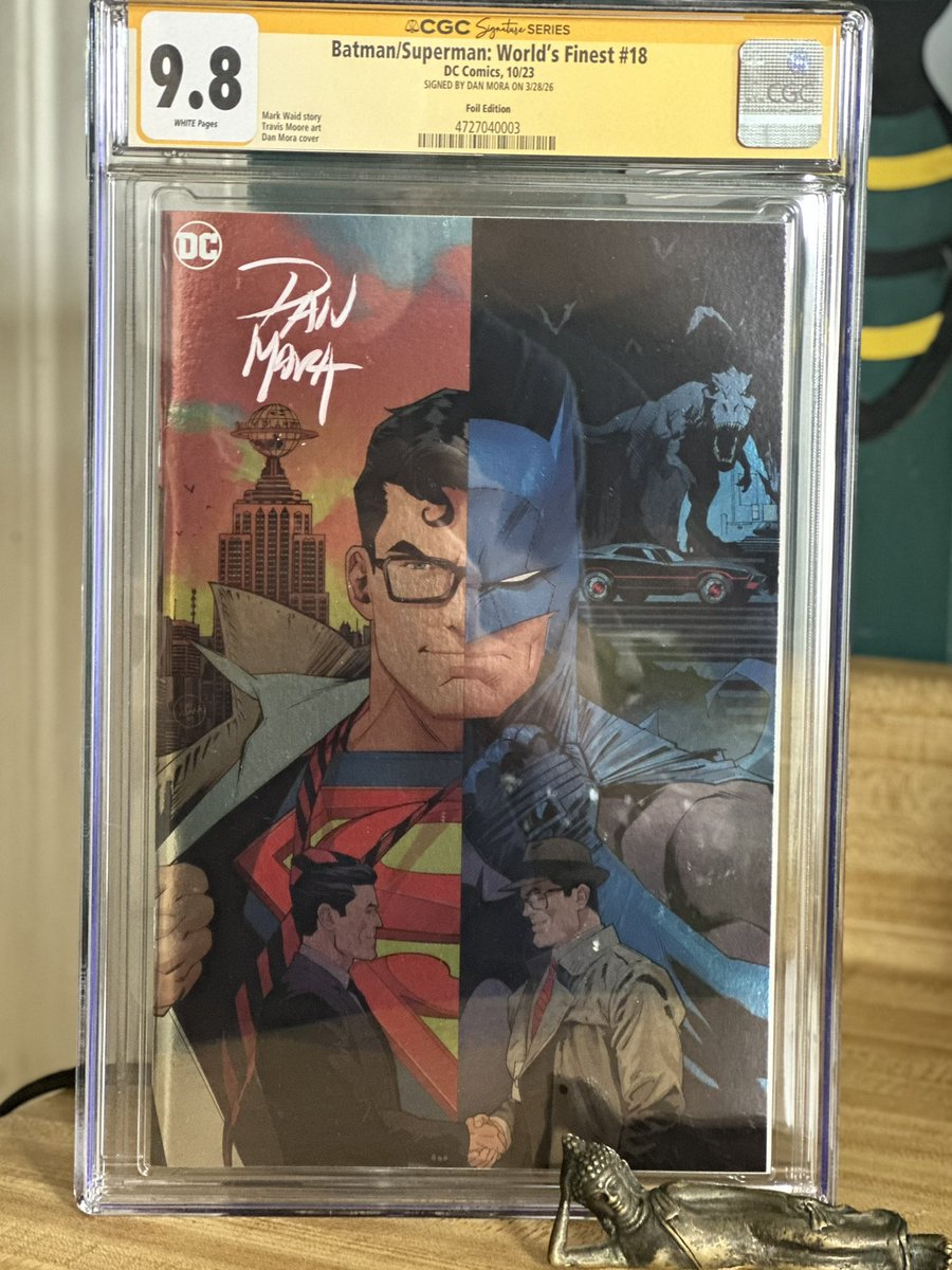Bodhi_Tweets's tweet photo. Worlds Finest 18
My absolute favorite @Danmora_c cover!
#DCComics #Batman #Superman @CGCComics #Cbtwt https://t.co/ZTchjkNVxf