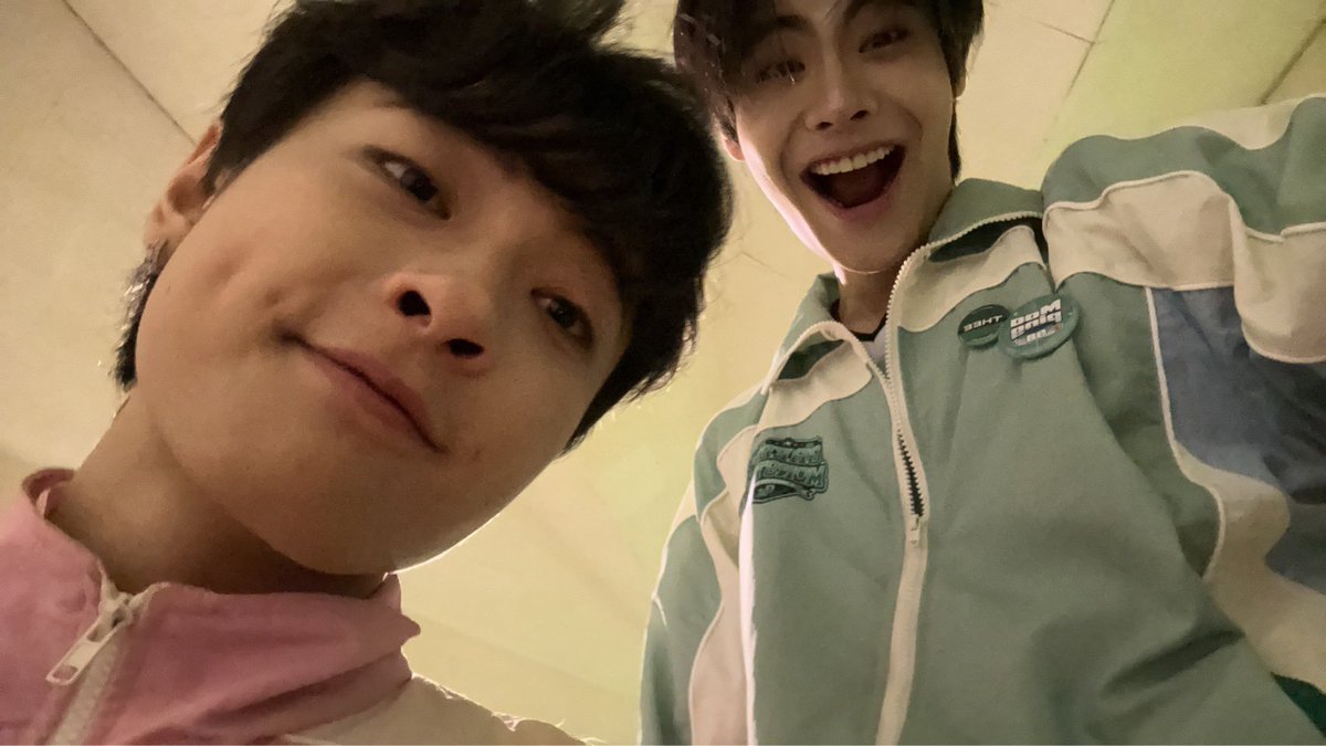 _thanutrot tweet picture