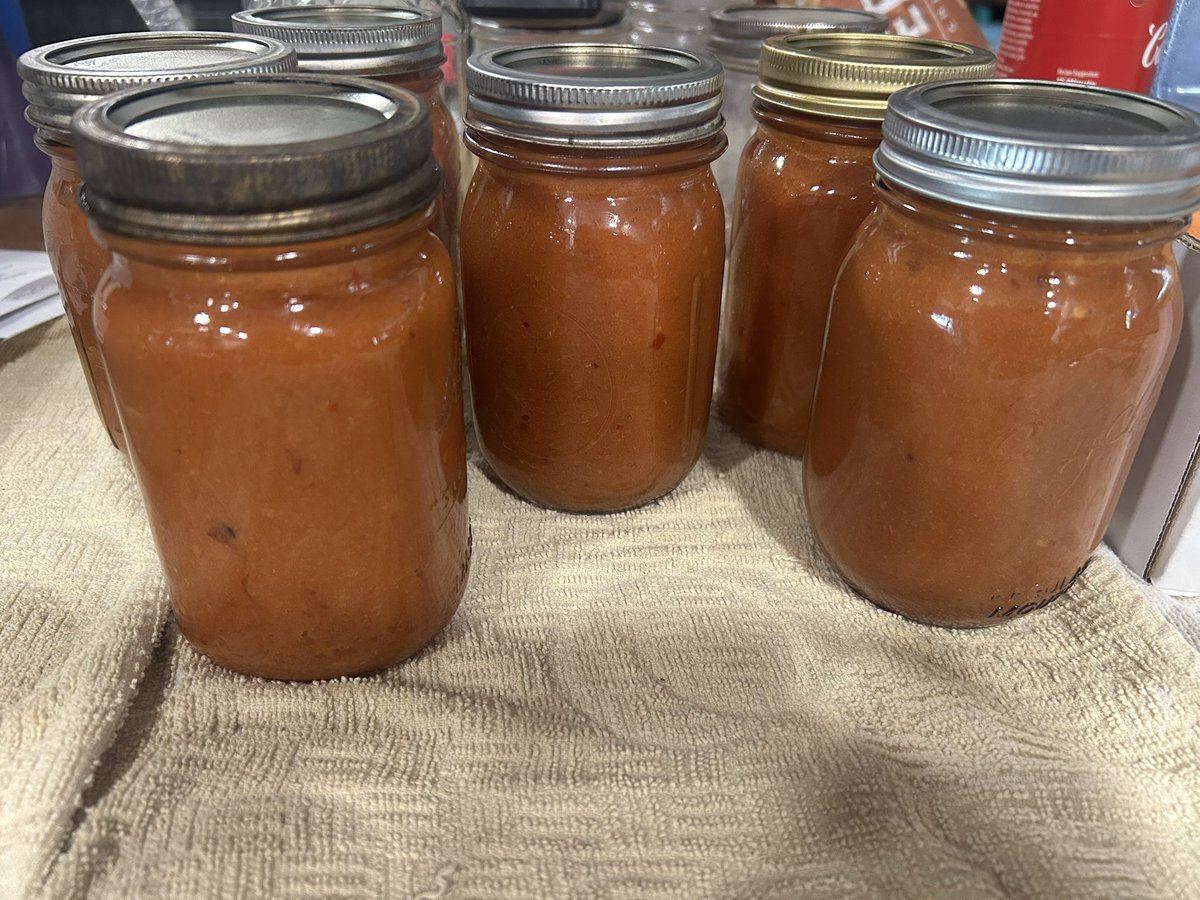 JustAmyMcC's tweet photo. Day 1: 
Every Bit Counts Challenge

Third batch of Peach BBQ sauce done today. I’ll have one more batch to go, to last the year. 

Staying away from the “product” stores and starving the system! 

#EveryBitCountsChallenge for the month of August. Please share all of your preserving this month too.