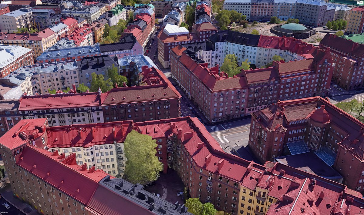 UrbanCourtyard's tweet photo. Helsinki being just a remarkable far northern courtyard block port city https://t.co/Xxny9WBD4e