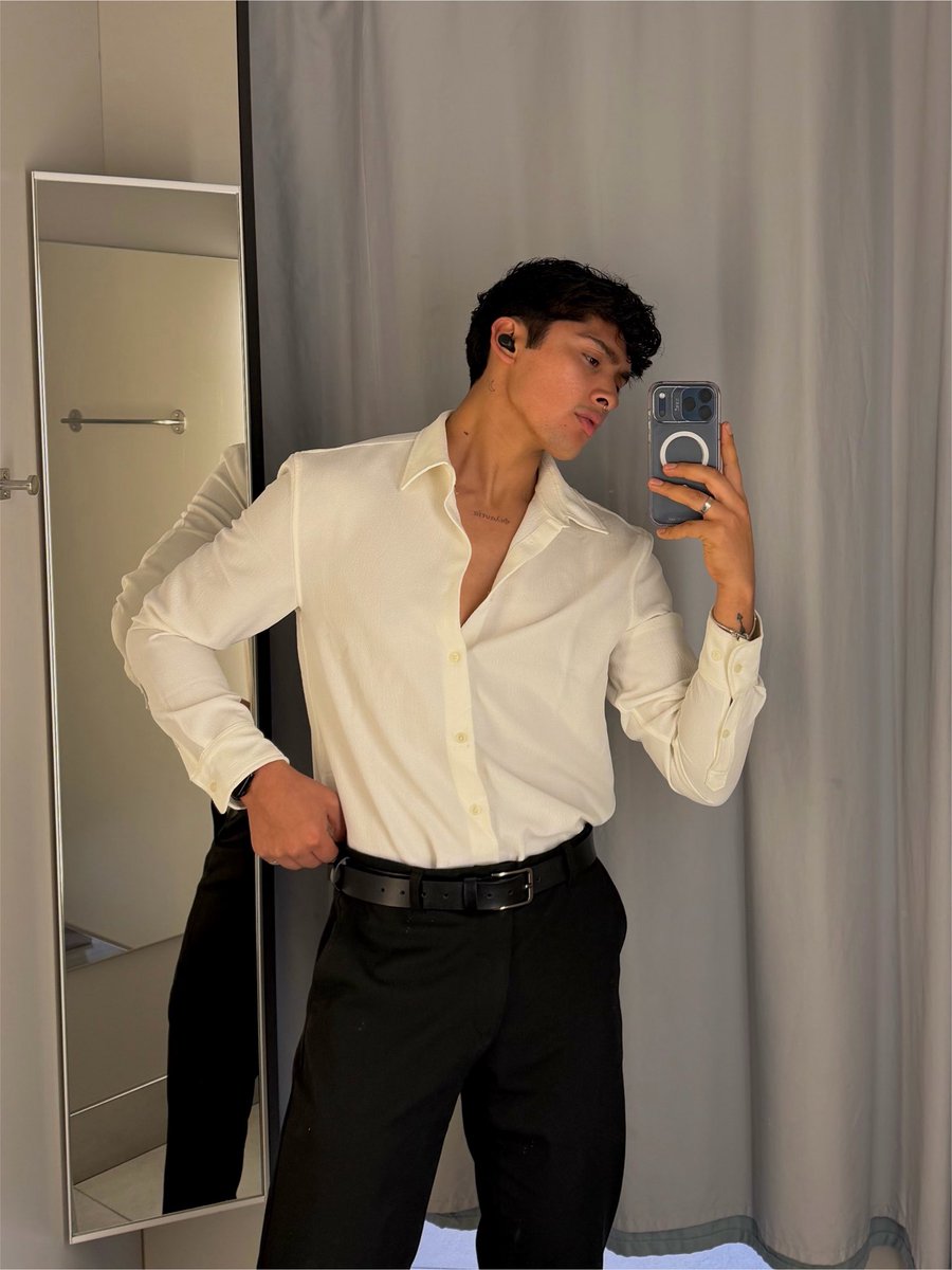 Raffaeljoya's tweet photo. Qué elegancia la de Francia 😌☺️ https://t.co/pf48DTO2iP