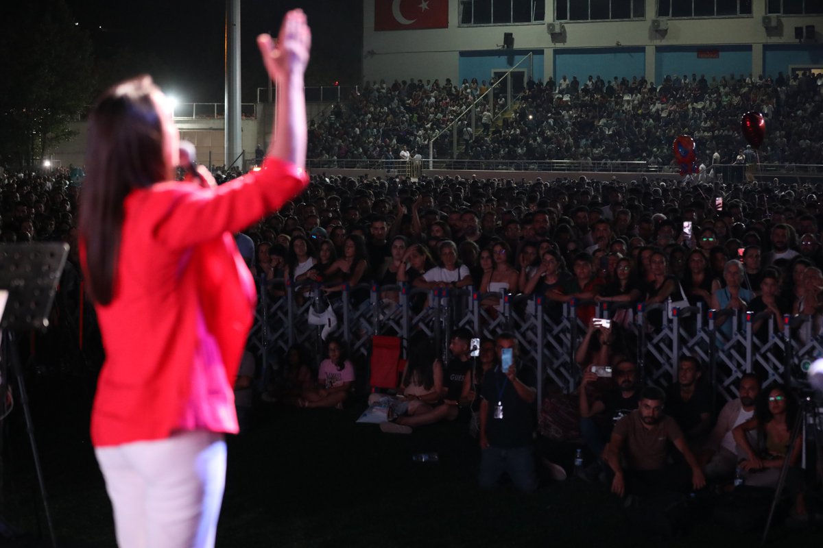 DEMGenelMerkezi's tweet photo. Hatimoğulları: Barışı hepimiz sahiplendikçe barış gerçekten barış olur

Eş Genel Başkanımız Tülay Hatimoğulları, Dersim'de 24. Munzur Kültür ve Doğa Festivali kapsamında düzenlenen programa katıldı.

https://t.co/vk8MGp50V4 https://t.co/kLJlGOHD7j