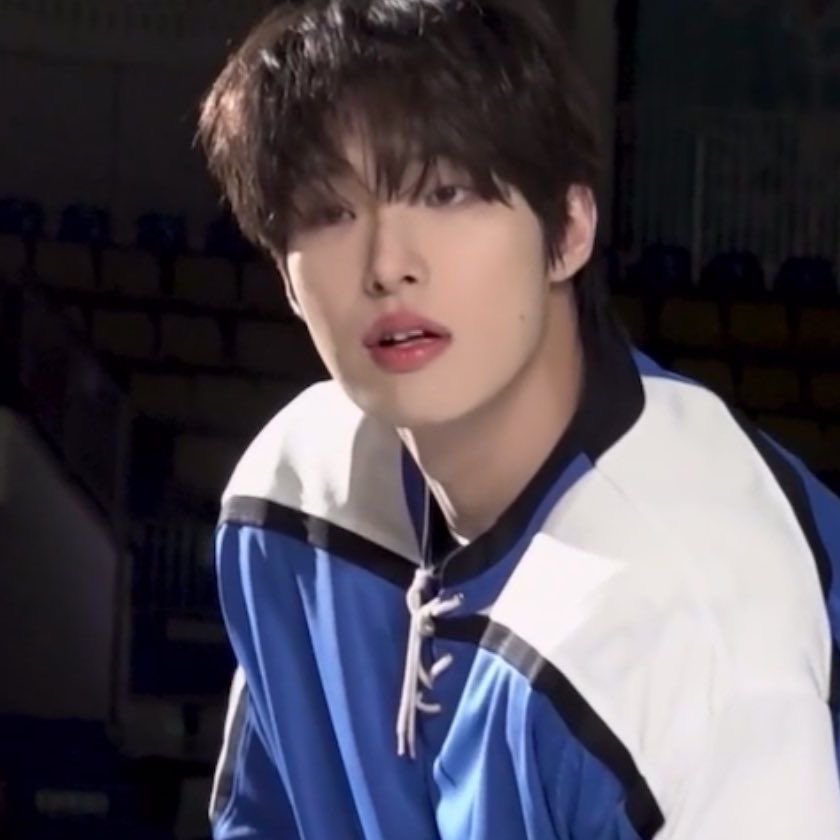 yungisholic's tweet photo. this mingi..  nose meal goes crazy https://t.co/NXHroT9NNM