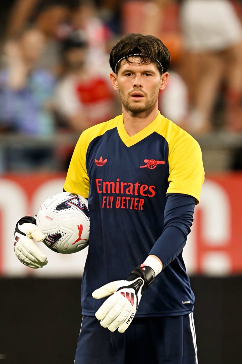 HighburyEnd's tweet photo. Although it was only a pre-season friendly, I have to admit, Ilan Meslier really impressed me with his shot-stopping ability. 🧤👏🏼 #GRIARS https://t.co/QRTcP73JYm