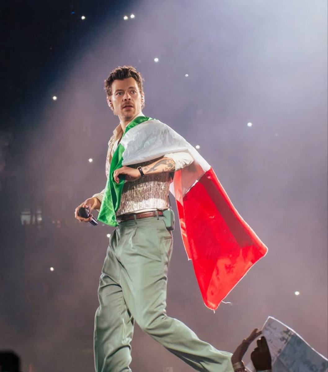 moonwalkhes's tweet photo. Harry y México juntos por siempre 🥹🇲🇽 https://t.co/QeO6FlbuOp