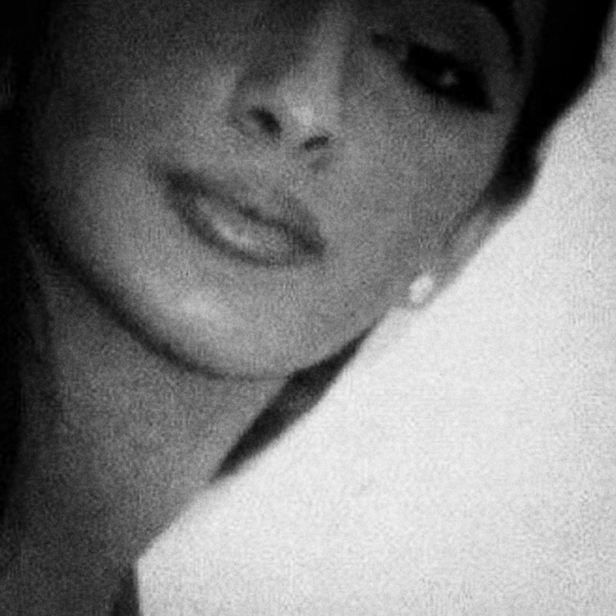 m59576419's tweet photo. شاهقة 🩶
«على هونك.. ترفّق يا شتاي البارد الكذّاب» https://t.co/Edmq0lxFiI
