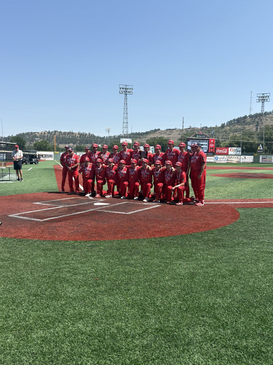 NoahMillerTV's tweet photo. The Post 22 Hardhats are your South Dakota American Legion Class A Baseball state champions. 

Defeated SF West 8-3. 

@Post22Baseball @wyattreeder2026 @JaxsonReeder3 @larskieffer @BroedenSales @DeclanMickley13 @BrixtonSteen @AR_11Baseball @reeganturnquist https://t.co/cOtIUWlOX6