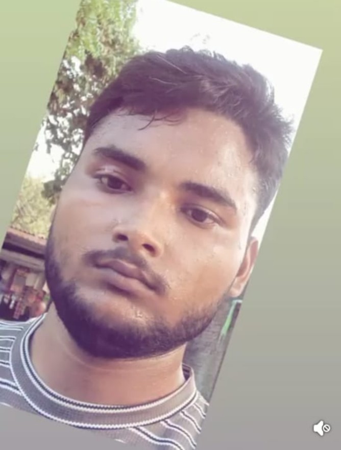 JantaSandesh's tweet photo. नाम - अभिजीत चौधरी
उम्र- 21 साल । हाइट - 5 फुट
रंग - सांवला । निवासी - खुटहना, हथियागढ़, हथिया बस्ती
युवक मानसिक विक्षिप्त है।
31 जुलाई 2026 की सुबह 7 बजे से लापता है। कृपया किसी को कोई जानकारी हो या कहीं दिखे तो संपर्क करें। मोबाइल नंबर- 9170282244
@Uppolice @bastipolice @dgpup https://t.co/7DhrQT8Mkf