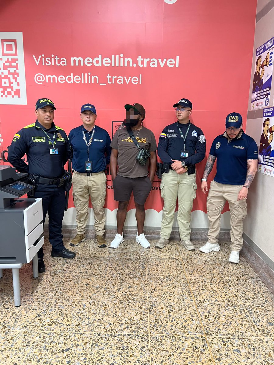FicoGutierrez's tweet photo. 🚨 En plena Feria de las Flores ya hay quienes quieren venir a Medellín con otras intenciones. Aquí no los vamos a dejar entrar.

En el marco de una investigación por presuntas conductas asociadas a la explotación sexual, se adelantaron labores de policía judicial y se recopilaron elementos que permitieron solicitar a Migración Colombia la inadmisión del ciudadano estadounidense Donald Earl Johnson, conocido en redes como @donpsoundsoff.

Sin duda alguna, el trabajo del Task Force articulado entre las autoridades sigue dando contundentes resultados y con los que ya han logrado 107 inadmitidos en el 2026. Y vamos por más.